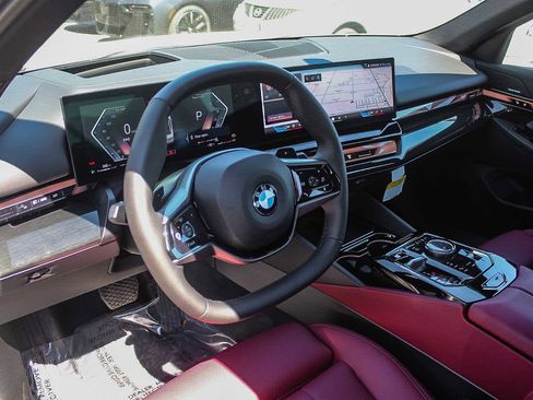 Used 2026 BMW 540i xDrive image 17