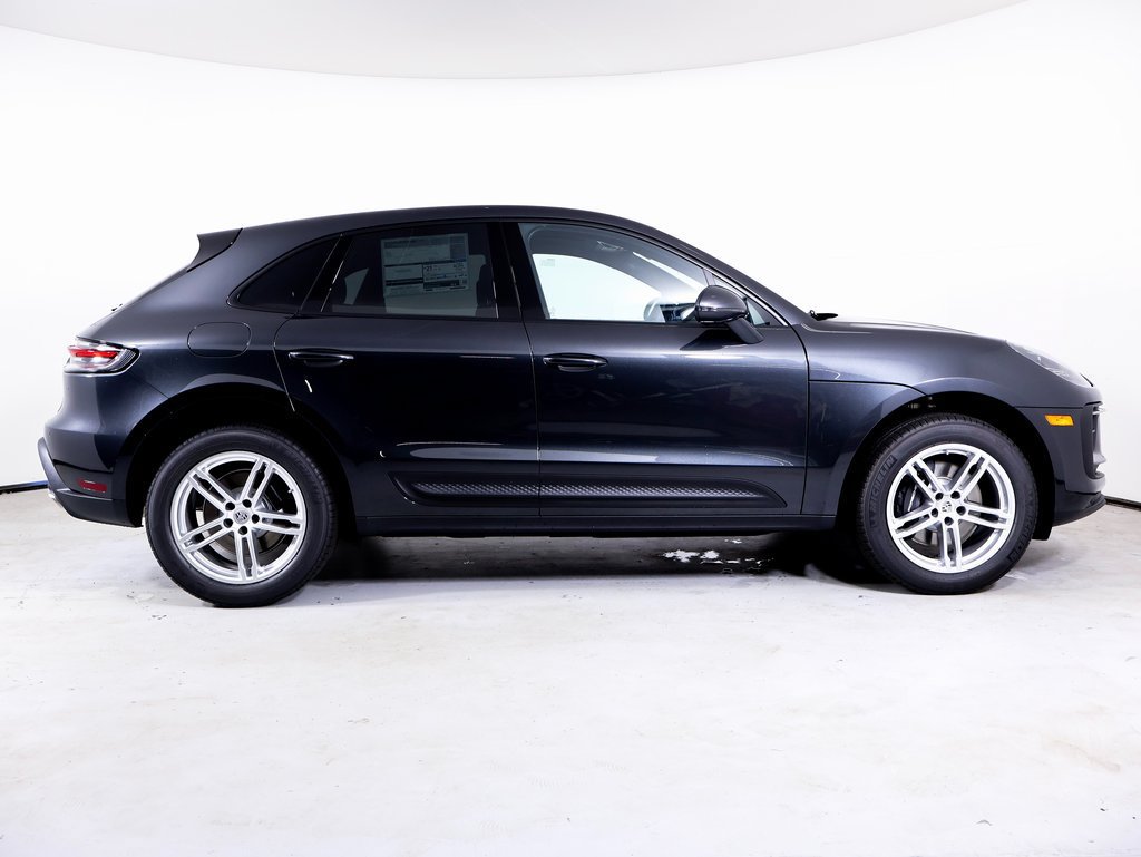 Certified 2026 Porsche Macan AWD/4WD image 26