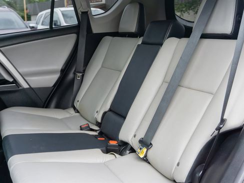 Used 2016 Toyota RAV4 Limited image 30