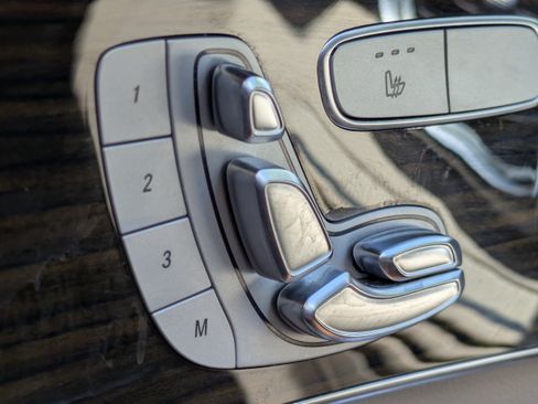 Used 2018 Mercedes-Benz C 300 Sedan image 22