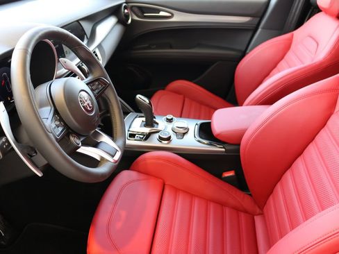 New 2025 Alfa Romeo Stelvio Sprint w/ Veloce Package image 17