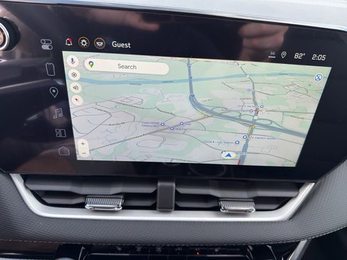 New 2026 Chevrolet Equinox LT w/ Safety and Technology Package image 16