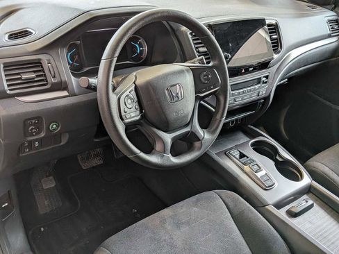 Used 2022 Honda Pilot Sport image 2