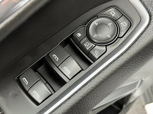 Used 2024 GMC Sierra 3500 Denali w/ Denali Reserve Package image 30