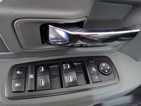 Used 2018 RAM 2500 Big Horn w/ Harvest Edition image 22