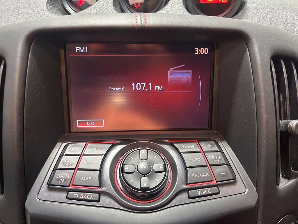 Used 2017 Nissan 370Z NISMO RWD image 20