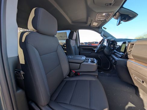 New 2026 Chevrolet Silverado 1500 LT image 32