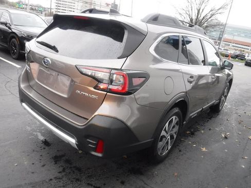 Used 2022 Subaru Outback Limited image 6