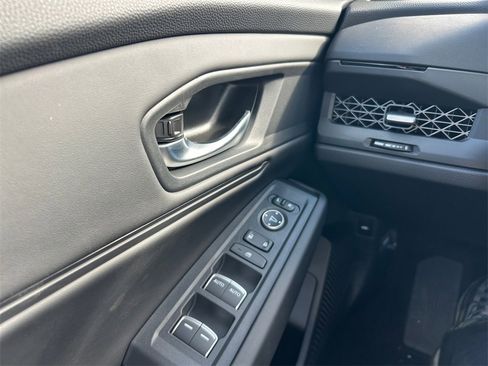 New 2025 Honda Accord SE image 17