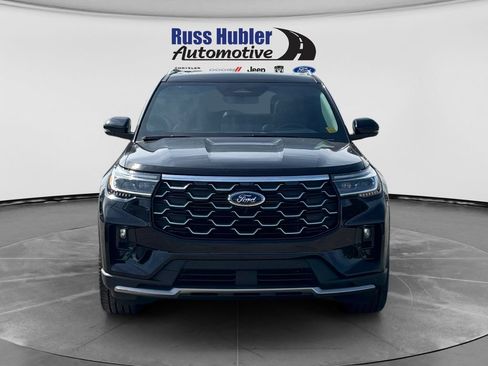 Used 2025 Ford Explorer Platinum w/ Ultimate Package AWD/4WD image 10