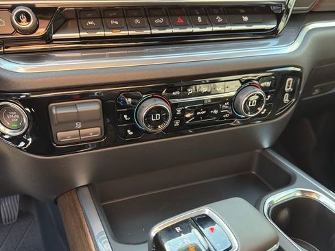 New 2026 Chevrolet Silverado 1500 High Country w/ Midnight Edition AWD/4WD image 31