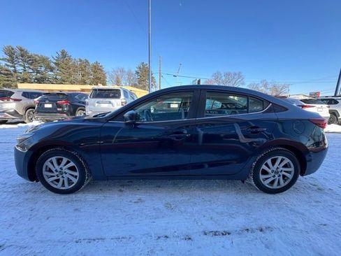 Used 2018 MAZDA MAZDA3 Touring FWD image 4