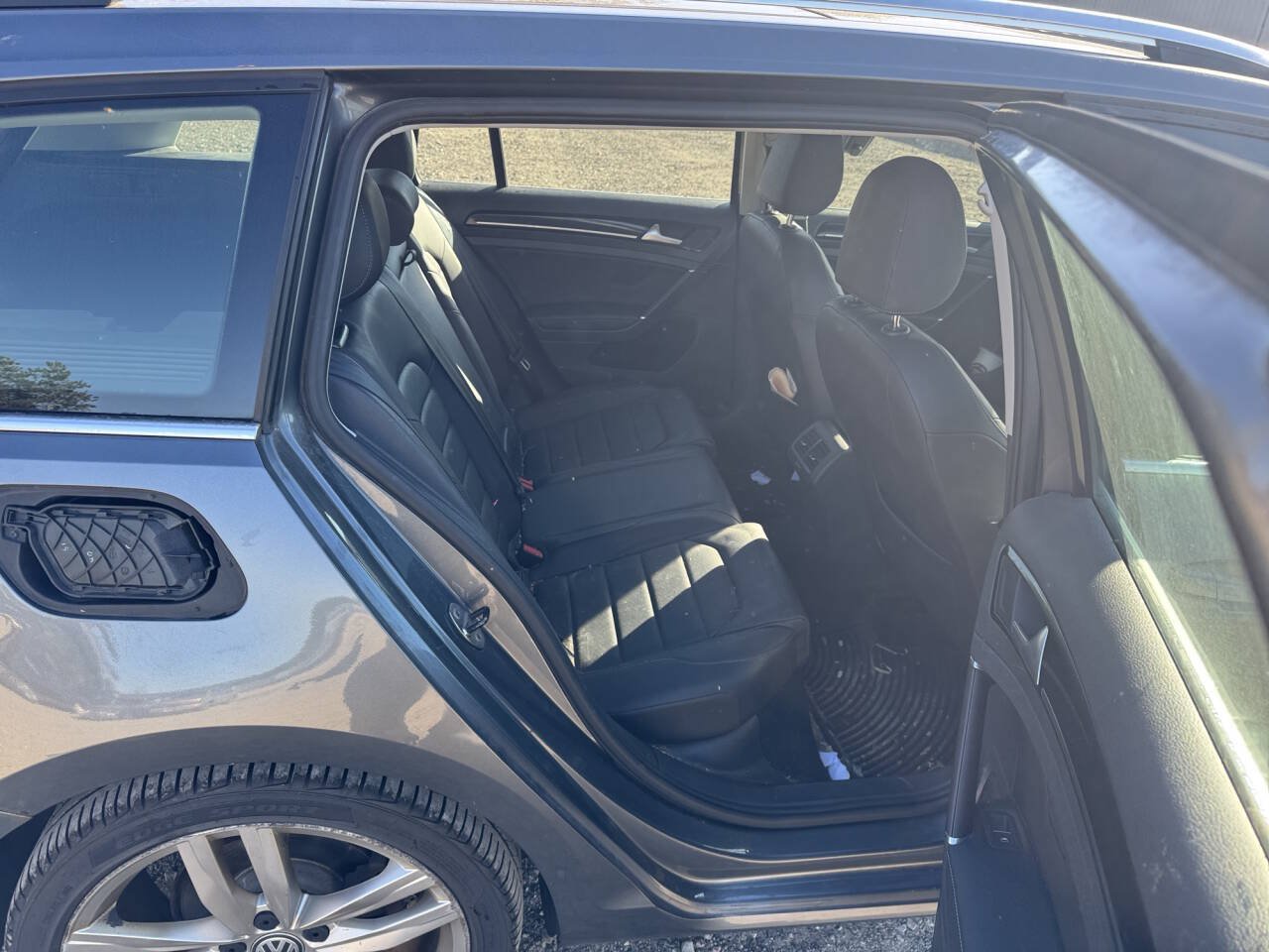 Used 2015 Volkswagen Golf SEL FWD image 25