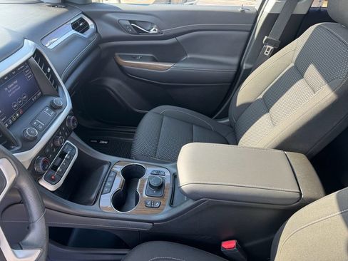 Used 2023 GMC Acadia SLE w/ Driver Convenience Package AWD/4WD image 16