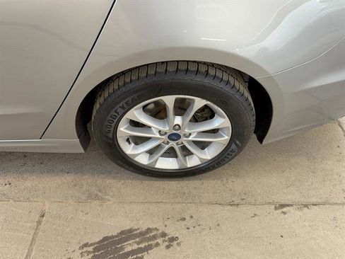 Certified 2020 Ford Fusion SE image 11