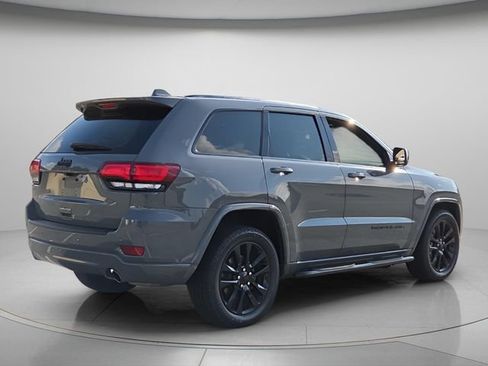 Used 2021 Jeep Grand Cherokee Laredo X RWD image 7