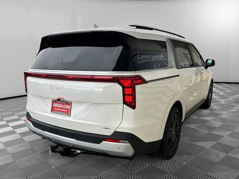 New 2026 Kia Carnival EX FWD image 4