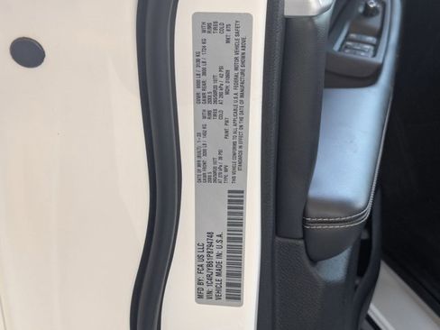 Used 2023 Jeep Grand Cherokee 4WD 4xe image 26