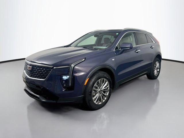 Used 2024 Cadillac XT4 Premium Luxury AWD/4WD image 5