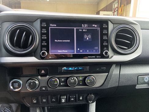 Used 2023 Toyota Tacoma TRD Off-Road w/ Advanced Technology Package AWD/4WD image 15