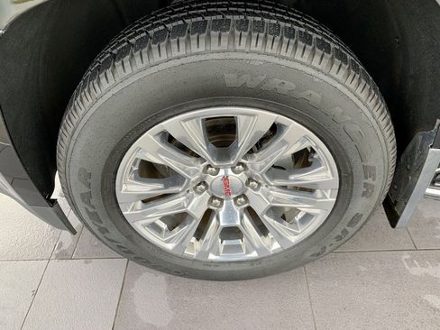 Used 2017 GMC Yukon SLE w/ Convenience Package image 9