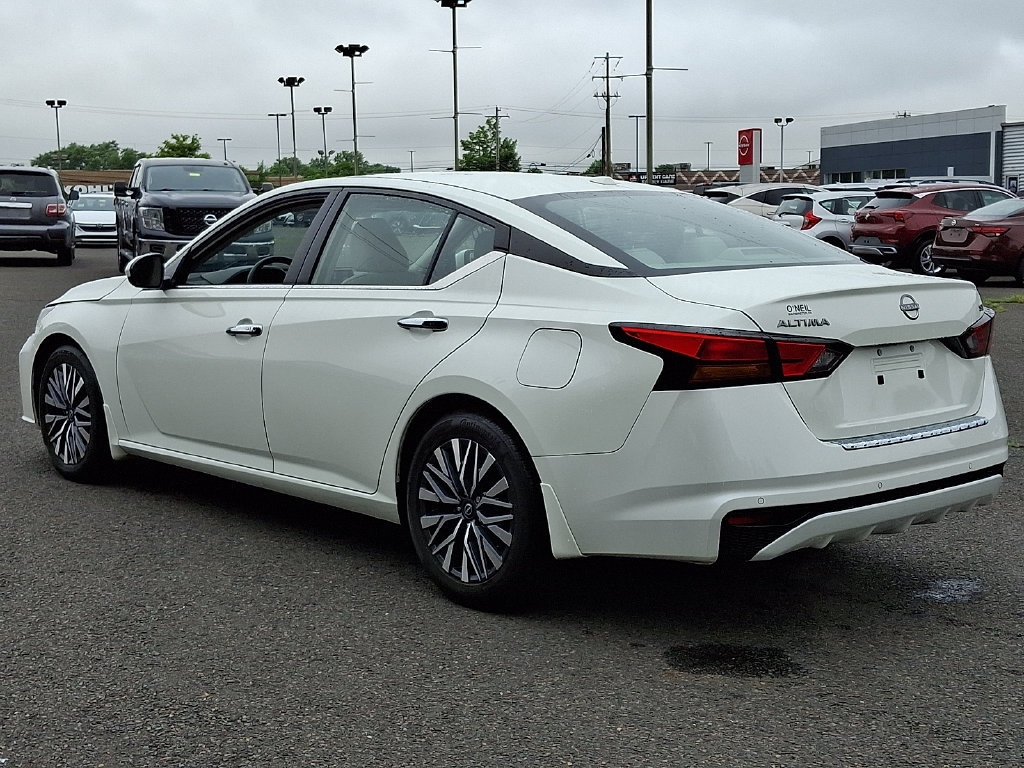 Certified 2023 Nissan Altima 2.5 SV FWD image 4