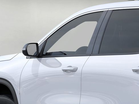 New 2026 Chevrolet Traverse LT w/ LPO, Floor Liner Package image 12