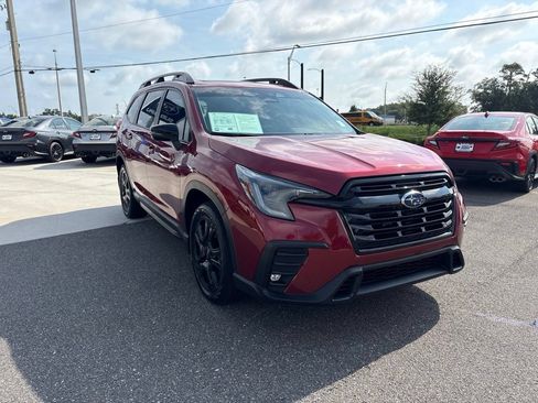 Used 2023 Subaru Ascent Onyx Edition AWD/4WD image 3