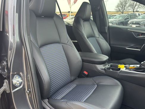 Used 2020 Toyota RAV4 XSE image 18