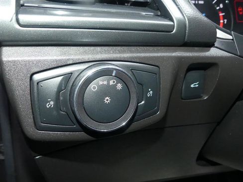 Used 2016 Ford Fusion SE image 29