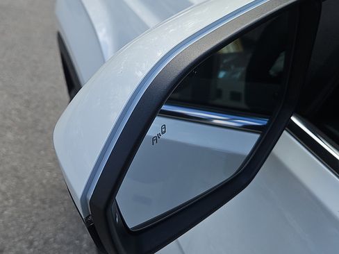 New 2026 Volkswagen Atlas SEL image 5