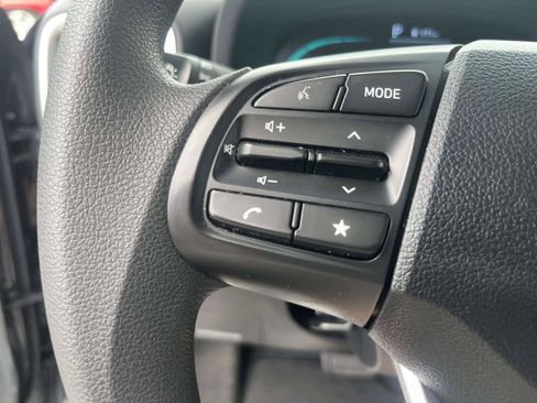 Certified 2026 Hyundai Venue SE FWD image 16