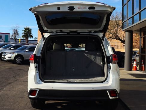 Used 2019 Toyota Highlander Limited image 22