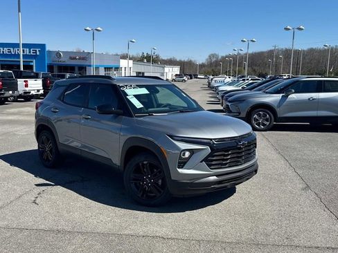 New 2026 Chevrolet TrailBlazer LT w/ Convenience Package AWD/4WD image 2