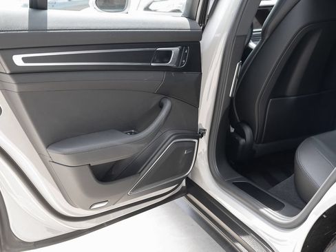 Used 2023 Porsche Panamera Platinum Edition RWD image 38