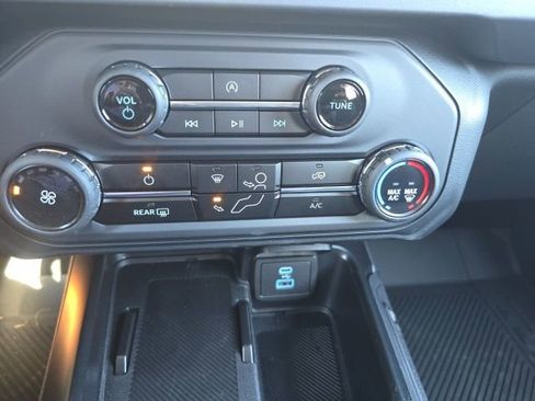 New 2025 Ford Bronco 4-Door AWD/4WD image 17