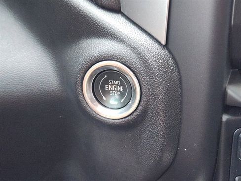 Used 2020 Chevrolet Silverado 1500 LT Trail Boss AWD/4WD image 8