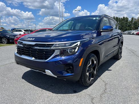 Used 2024 Kia Seltos EX AWD/4WD image 16