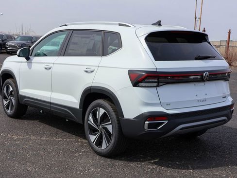 New 2025 Volkswagen Taos SE image 11