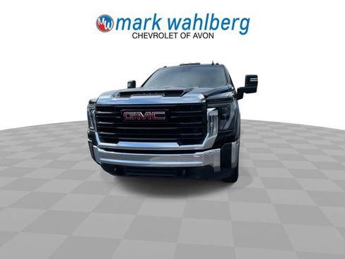 Certified 2024 GMC Sierra 2500 Pro w/ Convenience Package AWD/4WD image 2