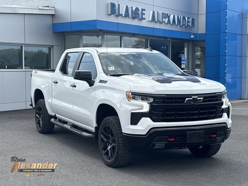Used 2024 Chevrolet Silverado 1500 LT Trail Boss w/ Protection Package AWD/4WD image 1