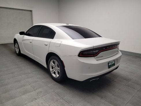 Used 2018 Dodge Charger SXT RWD image 5