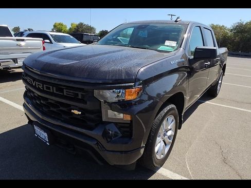 Used 2022 Chevrolet Silverado 1500 Custom RWD image 3