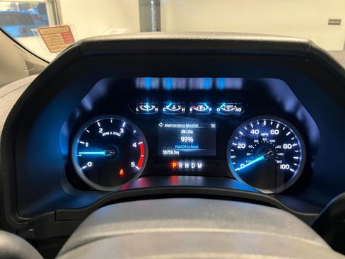 Used 2022 Ford F450 XLT w/ XLT Premium Package image 12