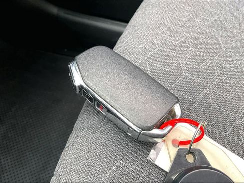 Used 2024 Kia Seltos S image 12