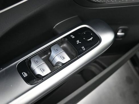 New 2025 Mercedes-Benz C 300 Sedan image 21