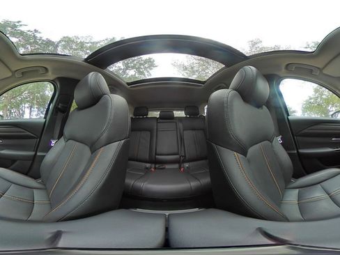 Used 2025 MAZDA CX-50 AWD 2.5 S w/ Premium Plus Pkg image 45