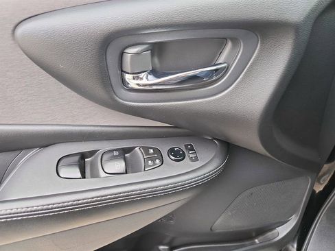 Used 2023 Nissan Murano SV image 22