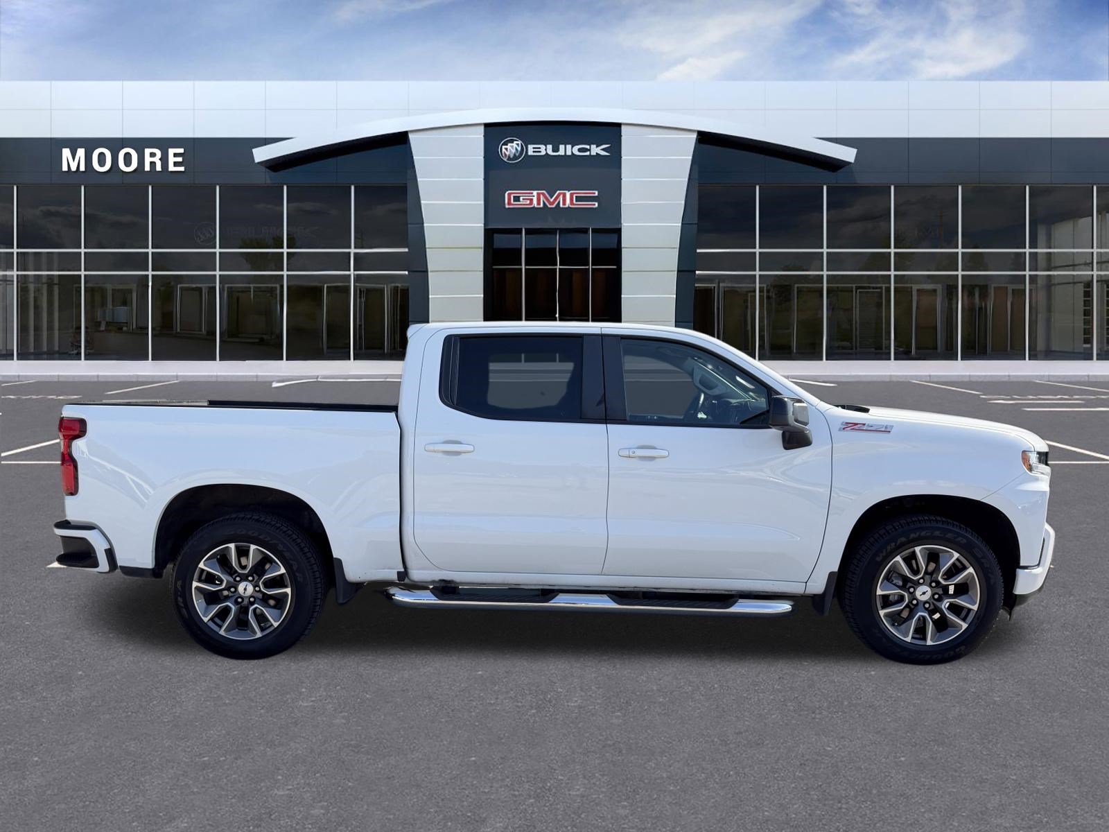 Used 2021 Chevrolet Silverado 1500 RST AWD/4WD image 2