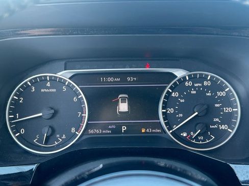 Used 2022 Nissan Pathfinder SV image 21